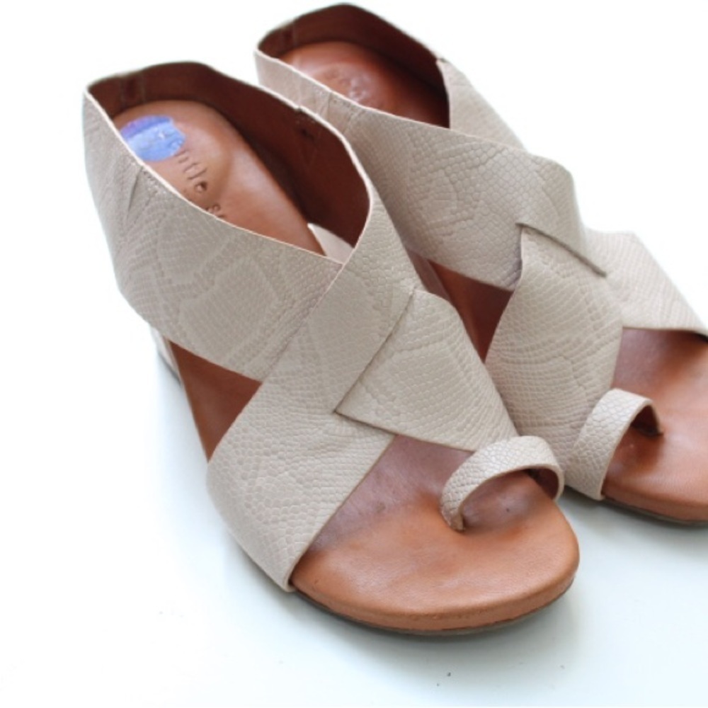 Gentle souls wedges - Picture 8 of 12